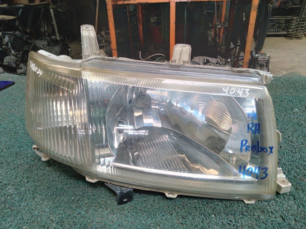 Farol Probox 2004 RH