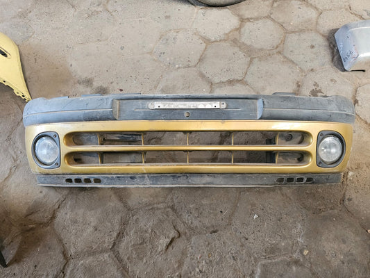 Parachoque delantero Renault Clio