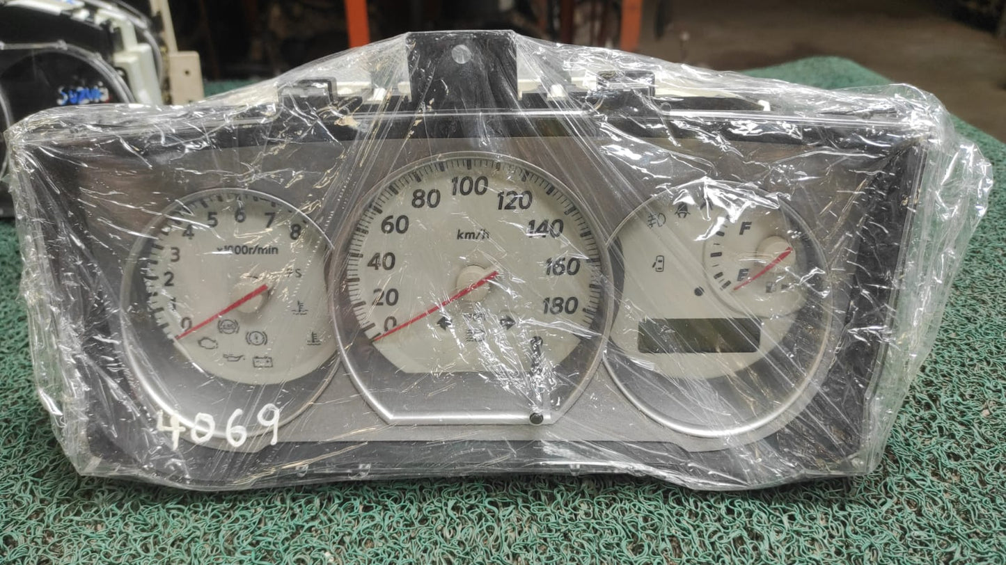 Velocímetro Nissan bluebird