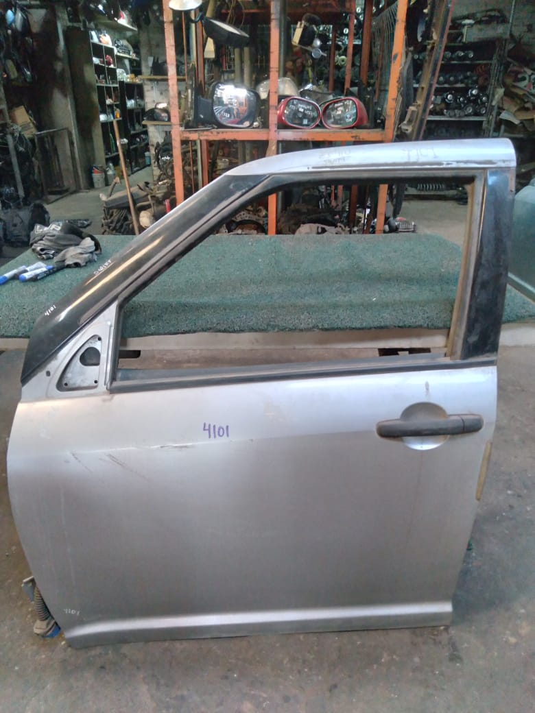 Puerta Delantera Swift 2006 LH