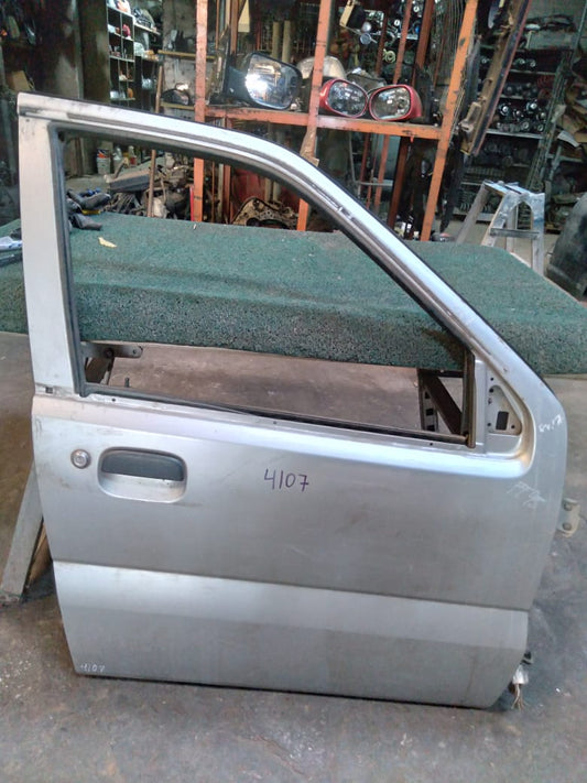 Puerta Delantera Ignis 2000 RH