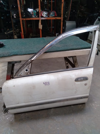 Puerta Delantera Sunny 1994 LH