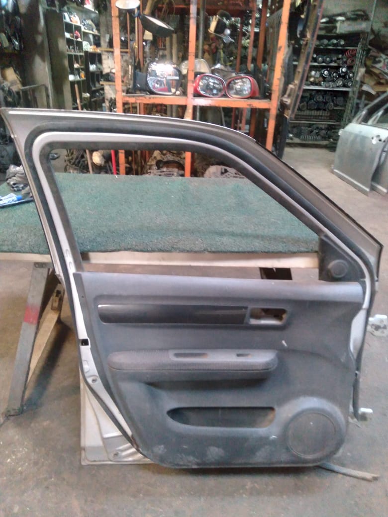 Puerta Delantera Swift 2006 LH