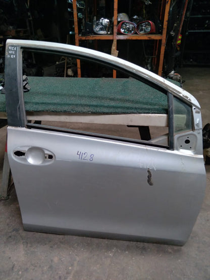 Puerta Delantera Vitz 2006 RH