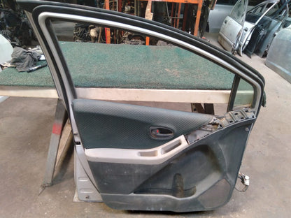 Puerta Delantera Vitz LH