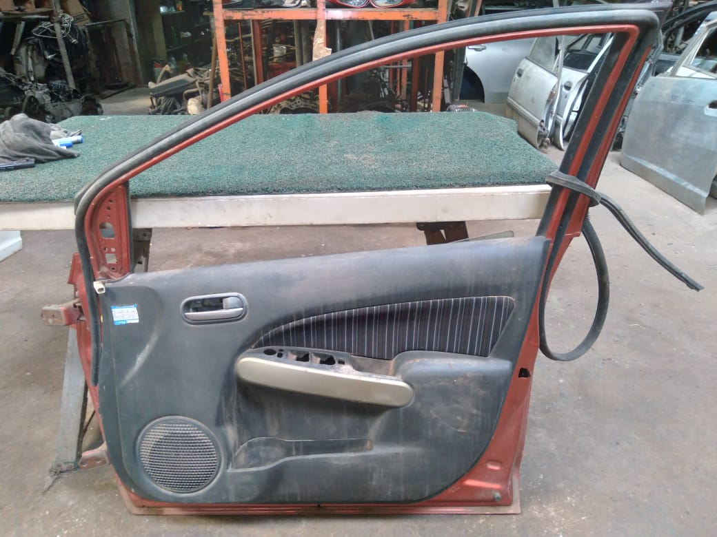 Puerta Delantera Demio 2008 RH