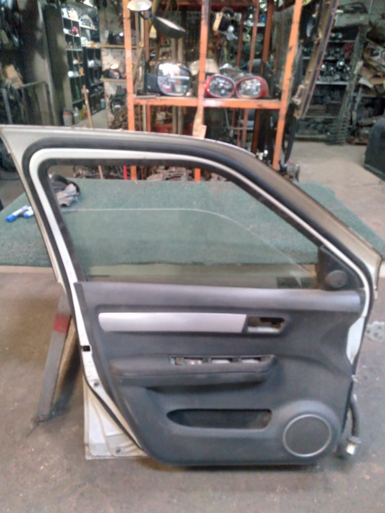 Puerta Delantera Swift 2006 LH