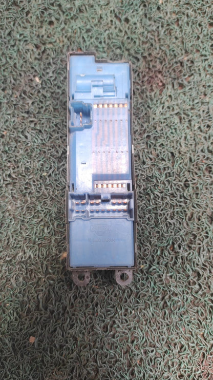 Mando levanta vidrios Nissan sunny-Sentra -Subaru impreza