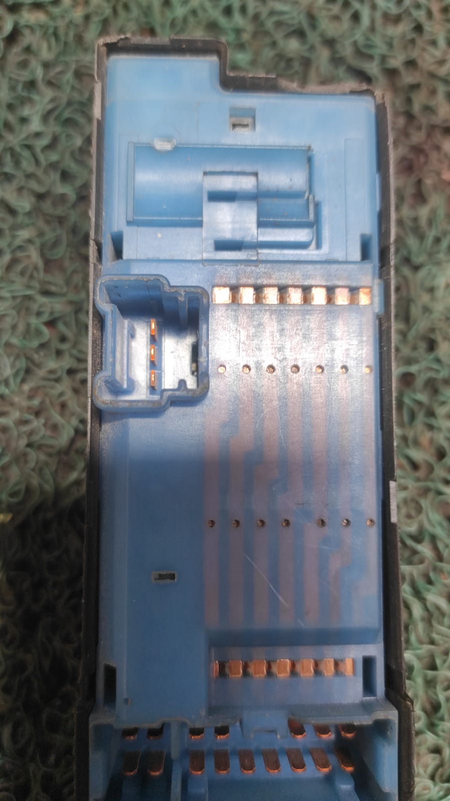 Mando levanta vidrios Nissan sunny-Sentra -Subaru impreza