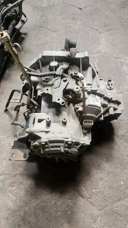 Caja motor 2NZ normal  Vitz-Funcargo 2002