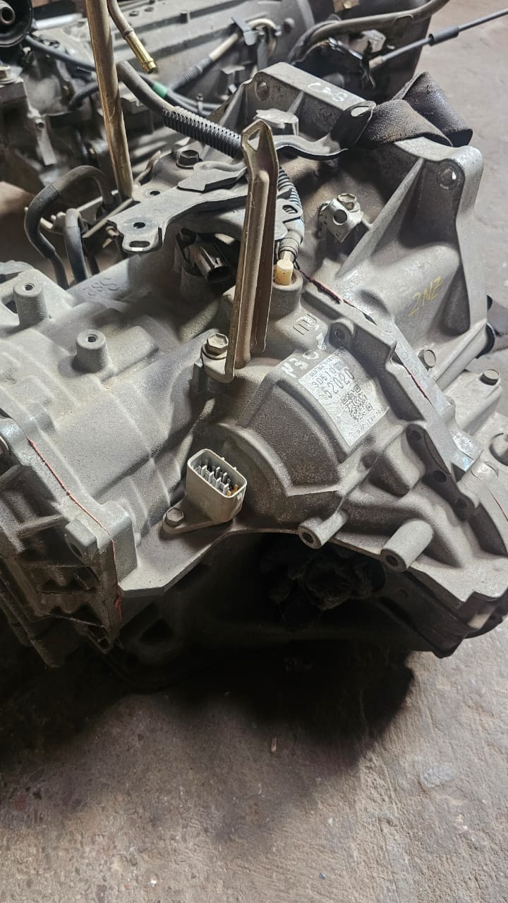 Caja motor 2NZ normal  Vitz-Funcargo 2002