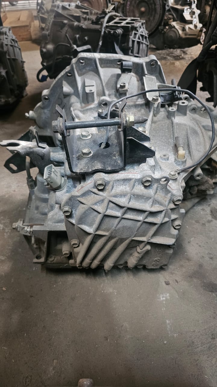Caja VITZ-YARIS motor 1NZ