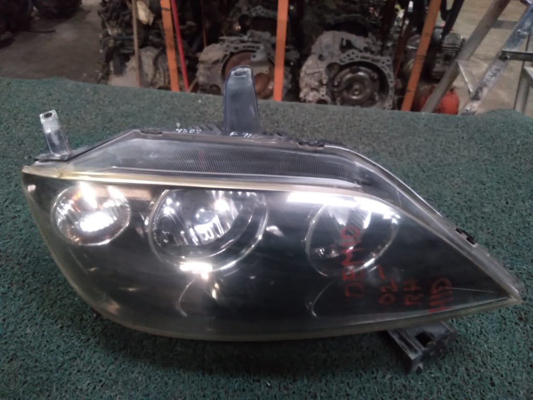 Farol Demio 2004 RH