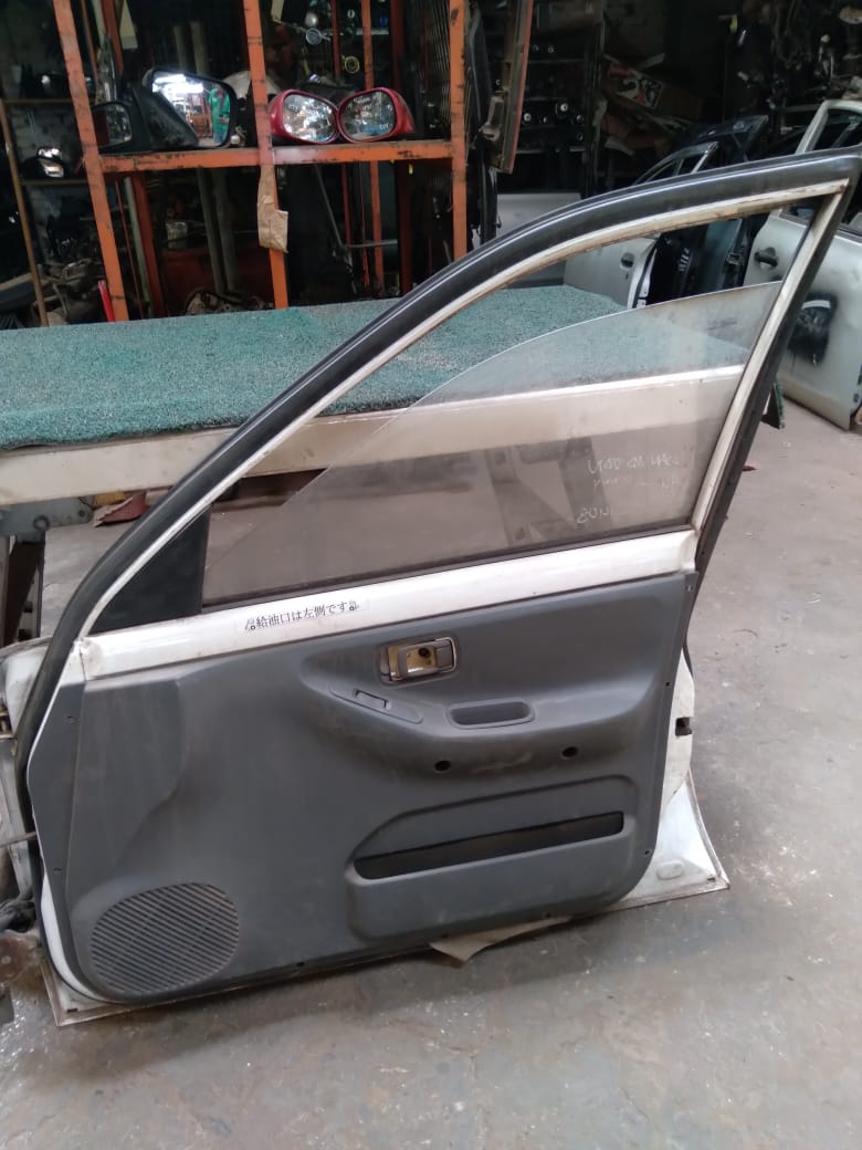 Puerta Delantera Sunny 1994 RH