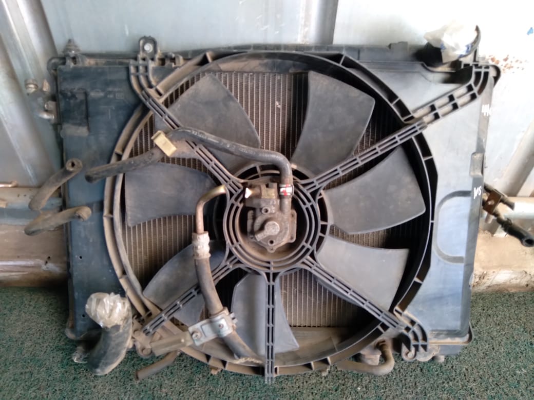 Radiador de agua Nissan