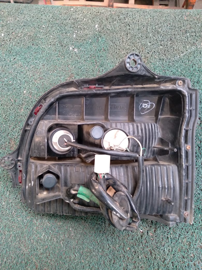 Stop Corolla 2 1997 LH