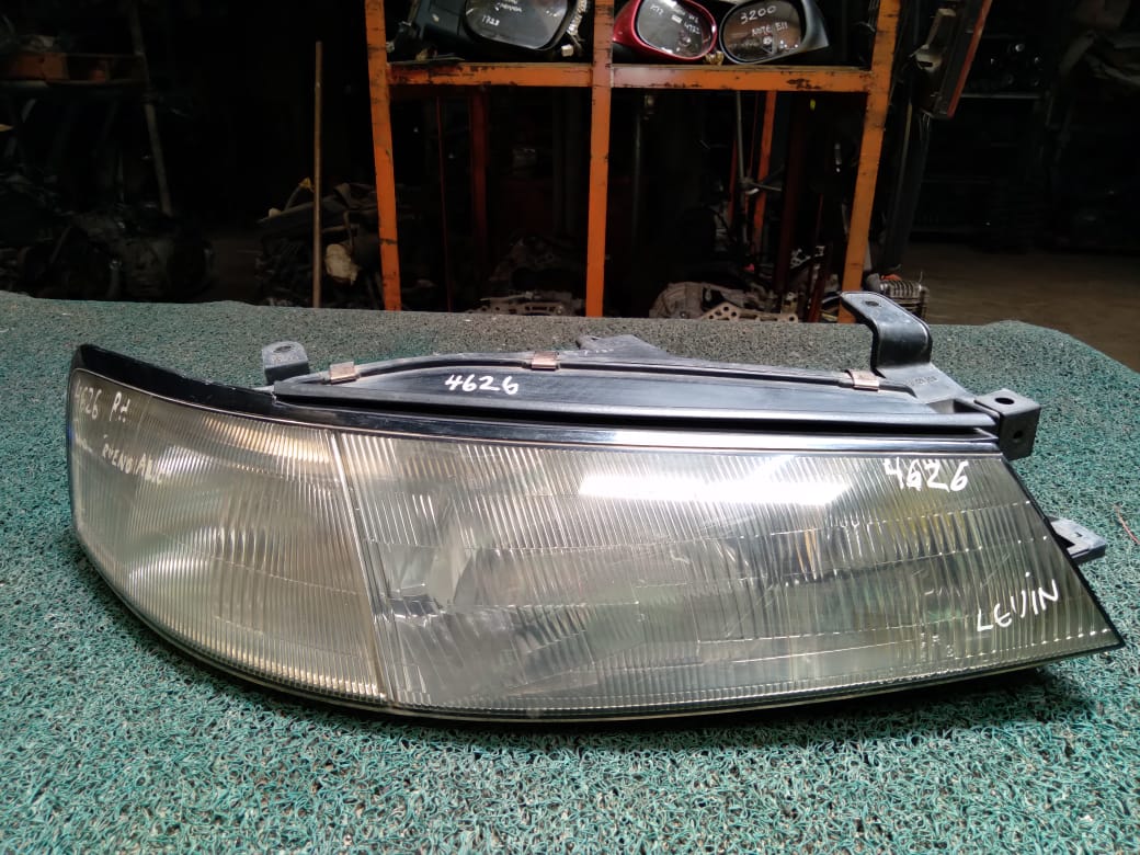 Farol Levin 1993 RH