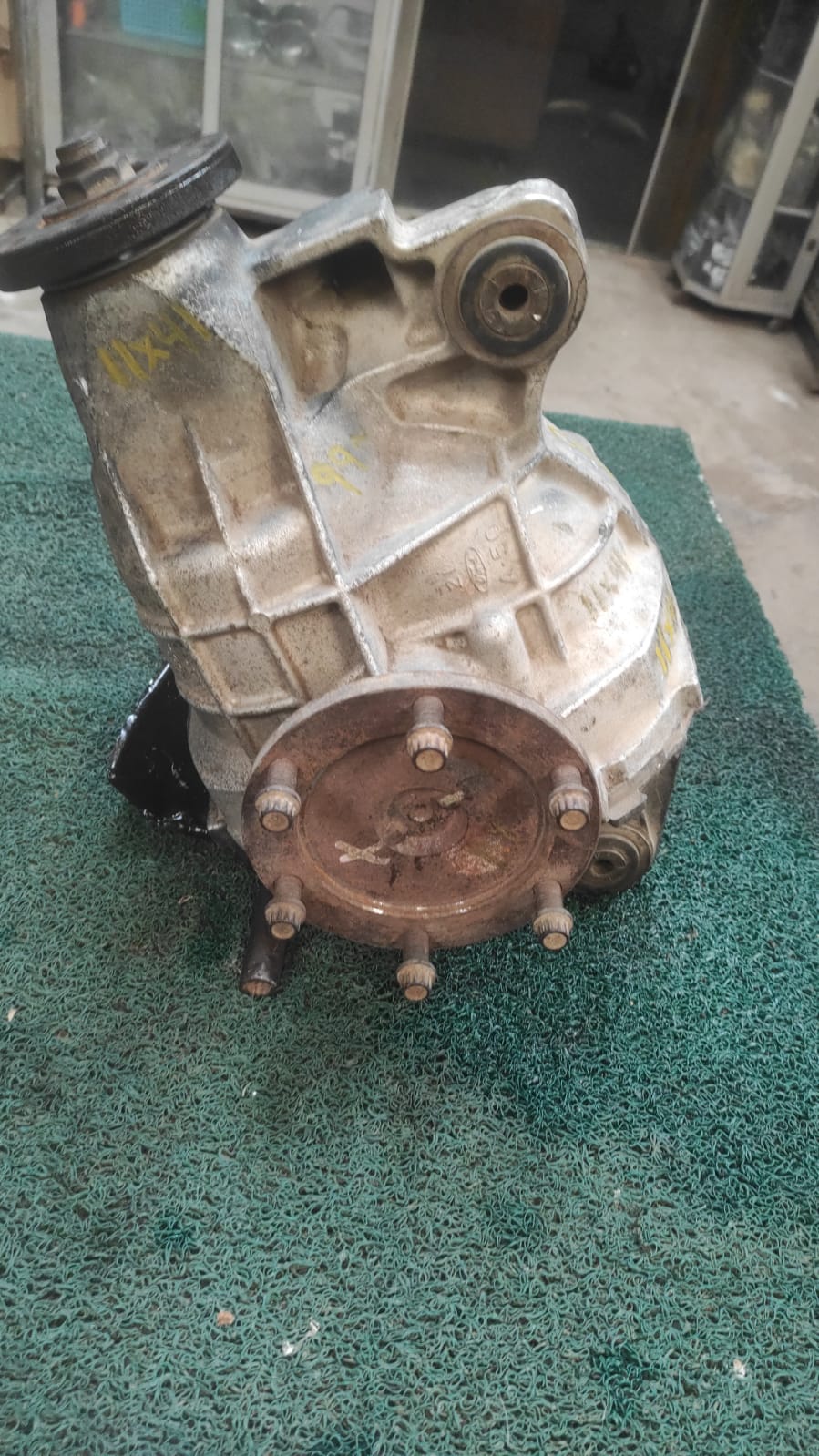 Corona delantera Ford Expedition 99