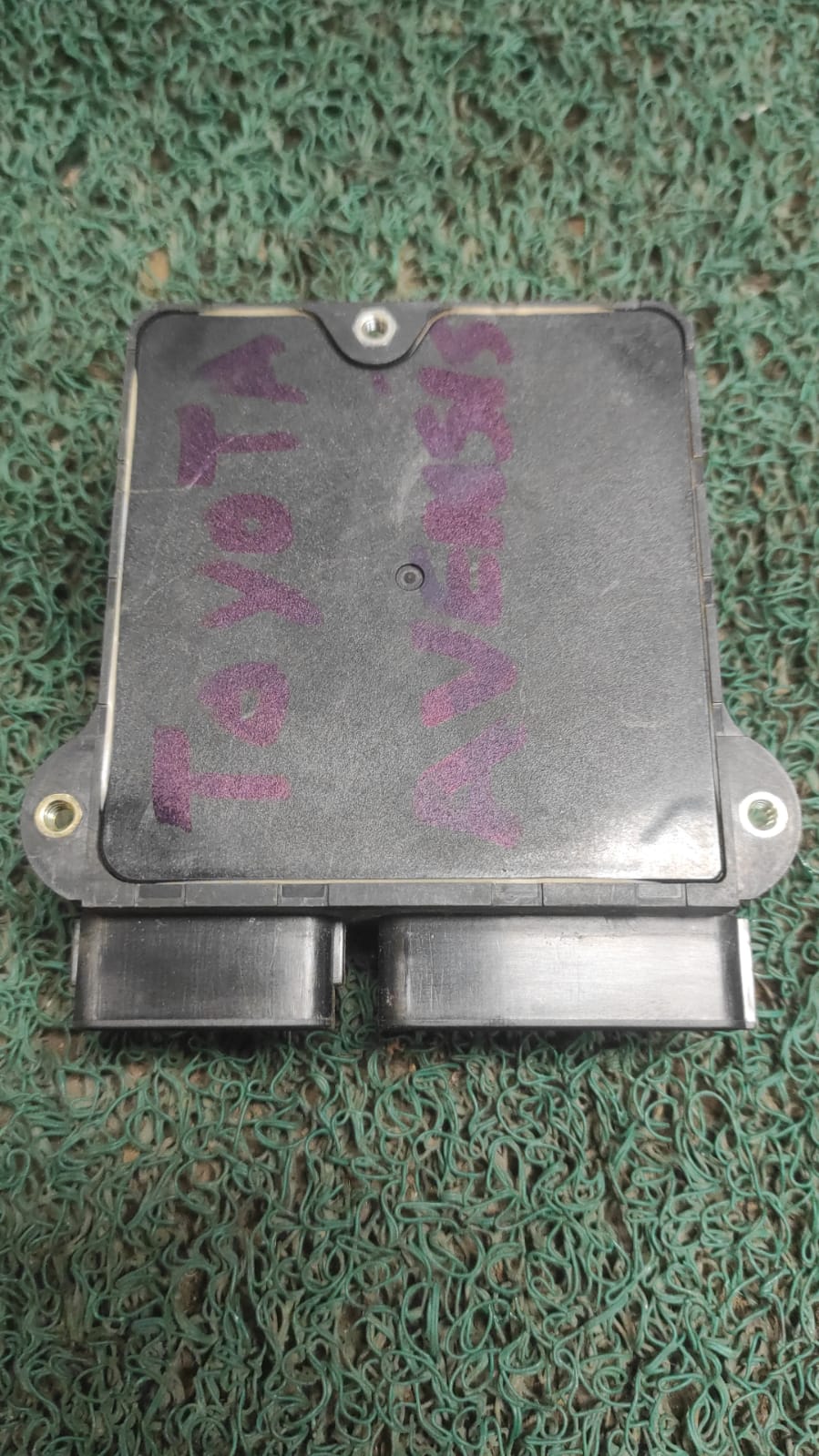 Modulo de inyección Toyota Avensis