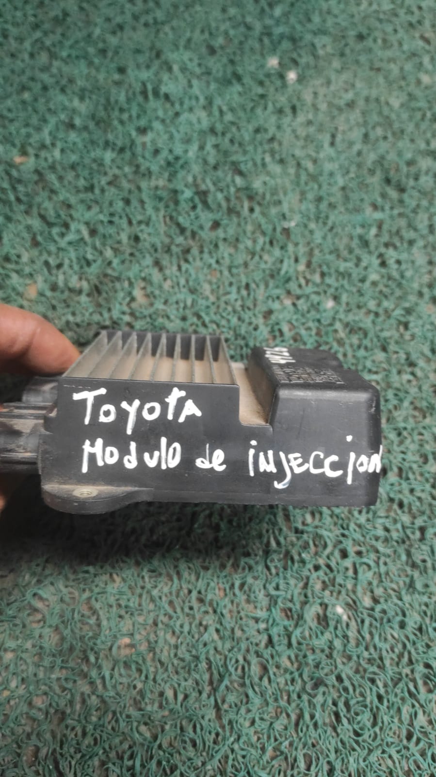 Modulo de inyección Toyota Avensis