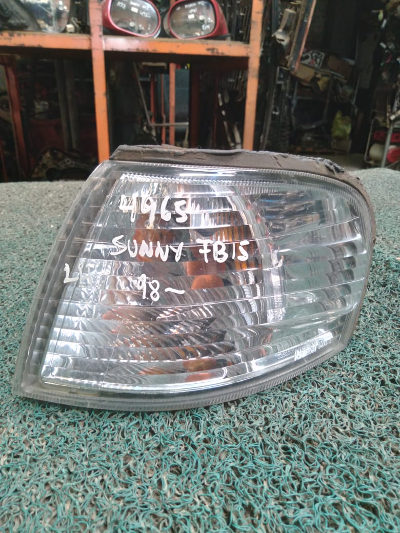 Guiñador Nissan Sunny FB15 1998 LH