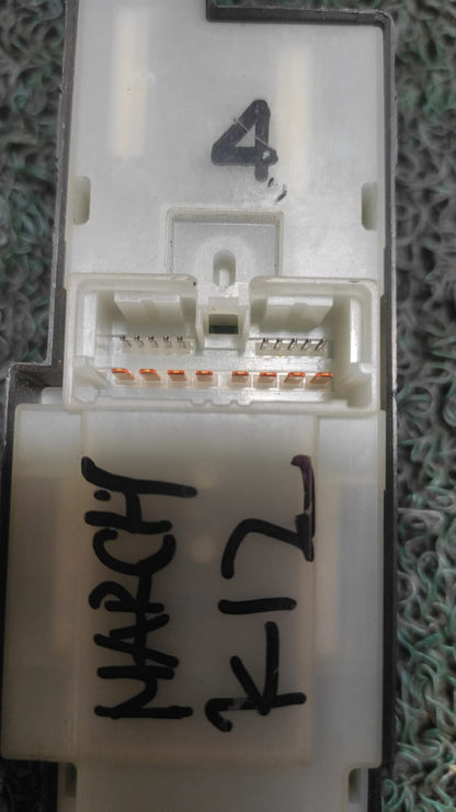 Mando levanta vidrios Nissan march K12