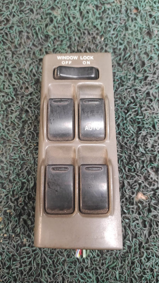 Mando levanta vidrios Suzuki alto