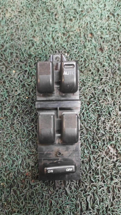 Mando levanta vidrios Daihatsu Max - Mira