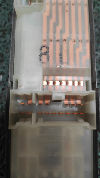 Mando levanta vidrios Nissan x-trail 06