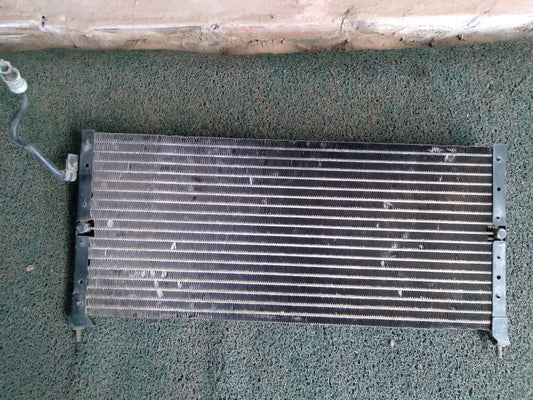Radiador aire Legacy 1996