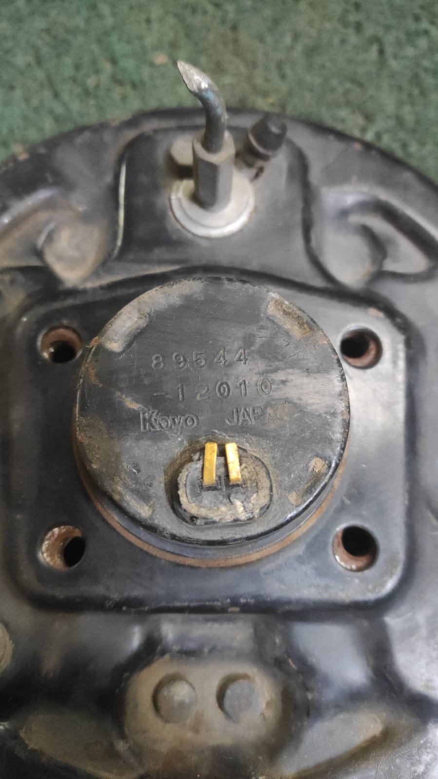 Macero Trasero RH Toyota Vitz 2002