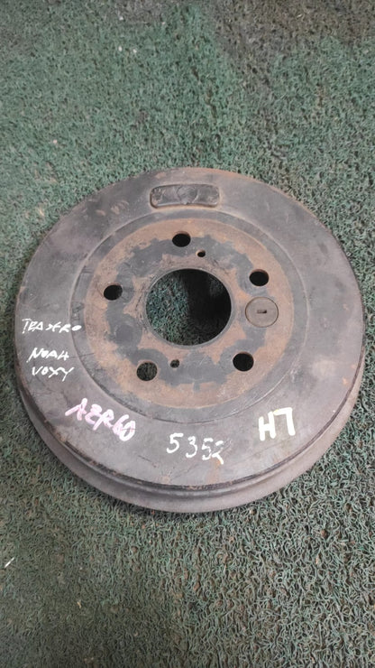 Tambor trasero LH Toyota Noah AZR60