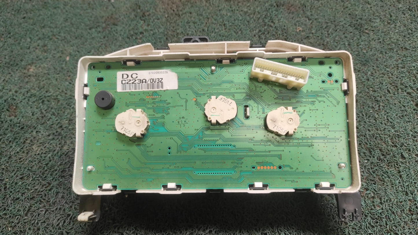 Velocímetro Nissan wingroad Y12 2008