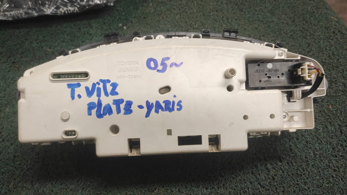 Velocímetro Toyota Vitz - Platz - Yaris 2005