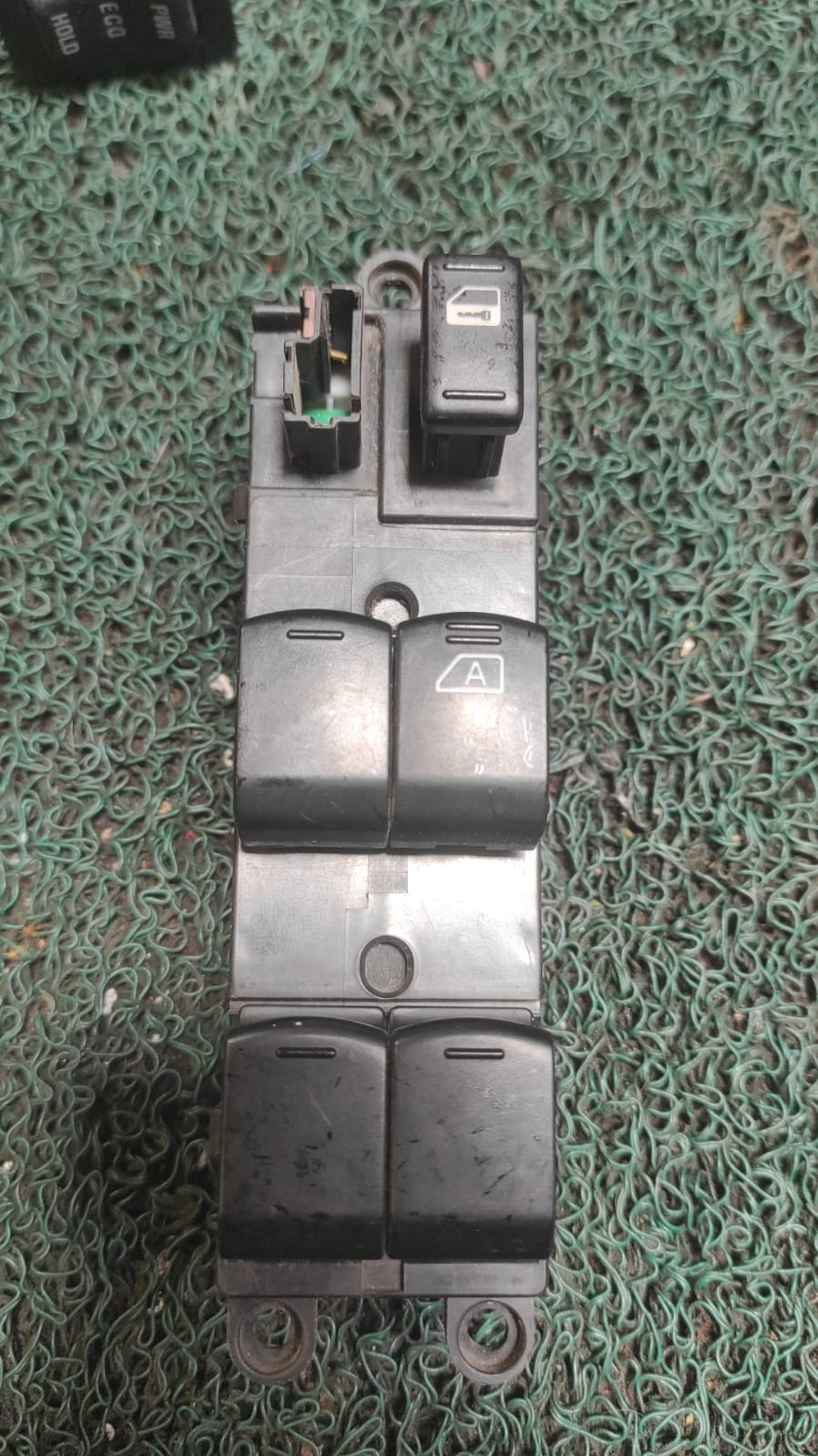 Mando levanta vidrios Nissan note