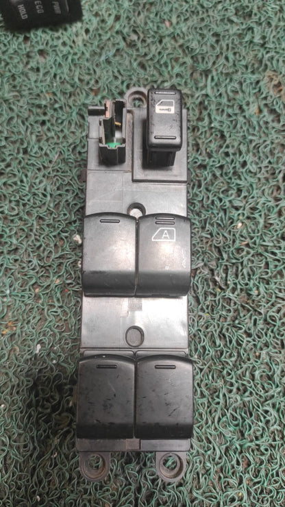 Mando levanta vidrios Nissan note