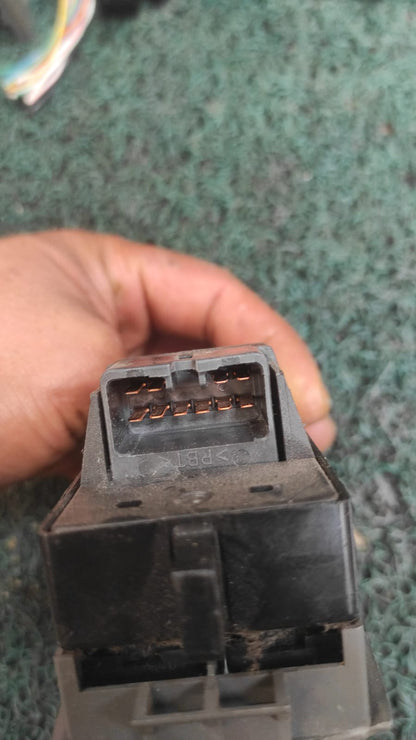 Mando levanta vidrios Suzuki wagon R - Solio