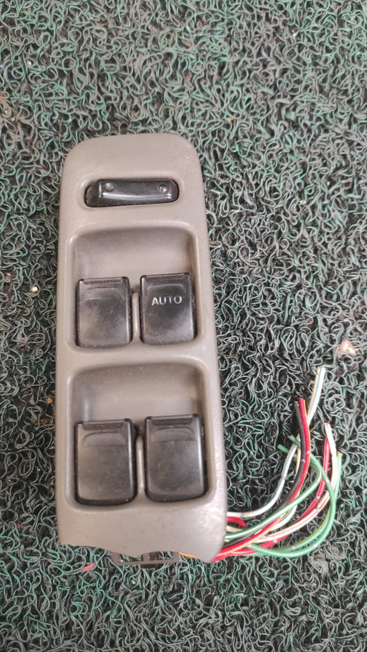 Mando levanta vidrios Suzuki wagon R - Solio