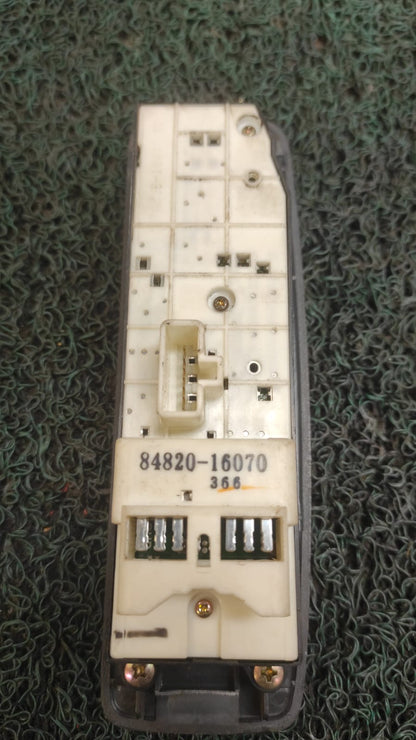 Mando levanta vidrios y bloqueo de puertas Toyota Corolla 1993