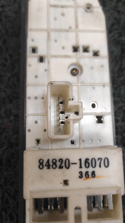 Mando levanta vidrios y bloqueo de puertas Toyota Corolla 1993