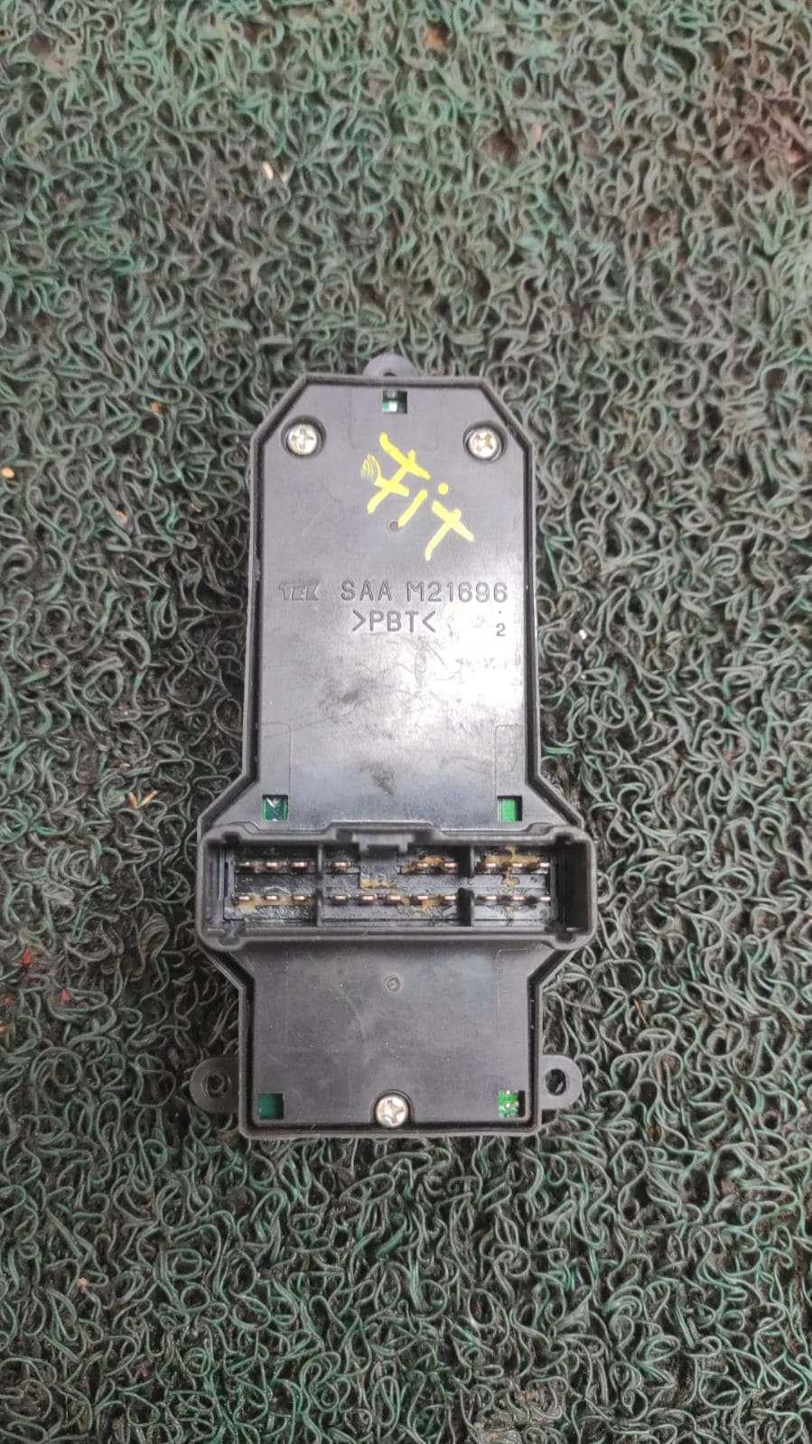 Mando levanta vidrios Honda Fit - Jazz