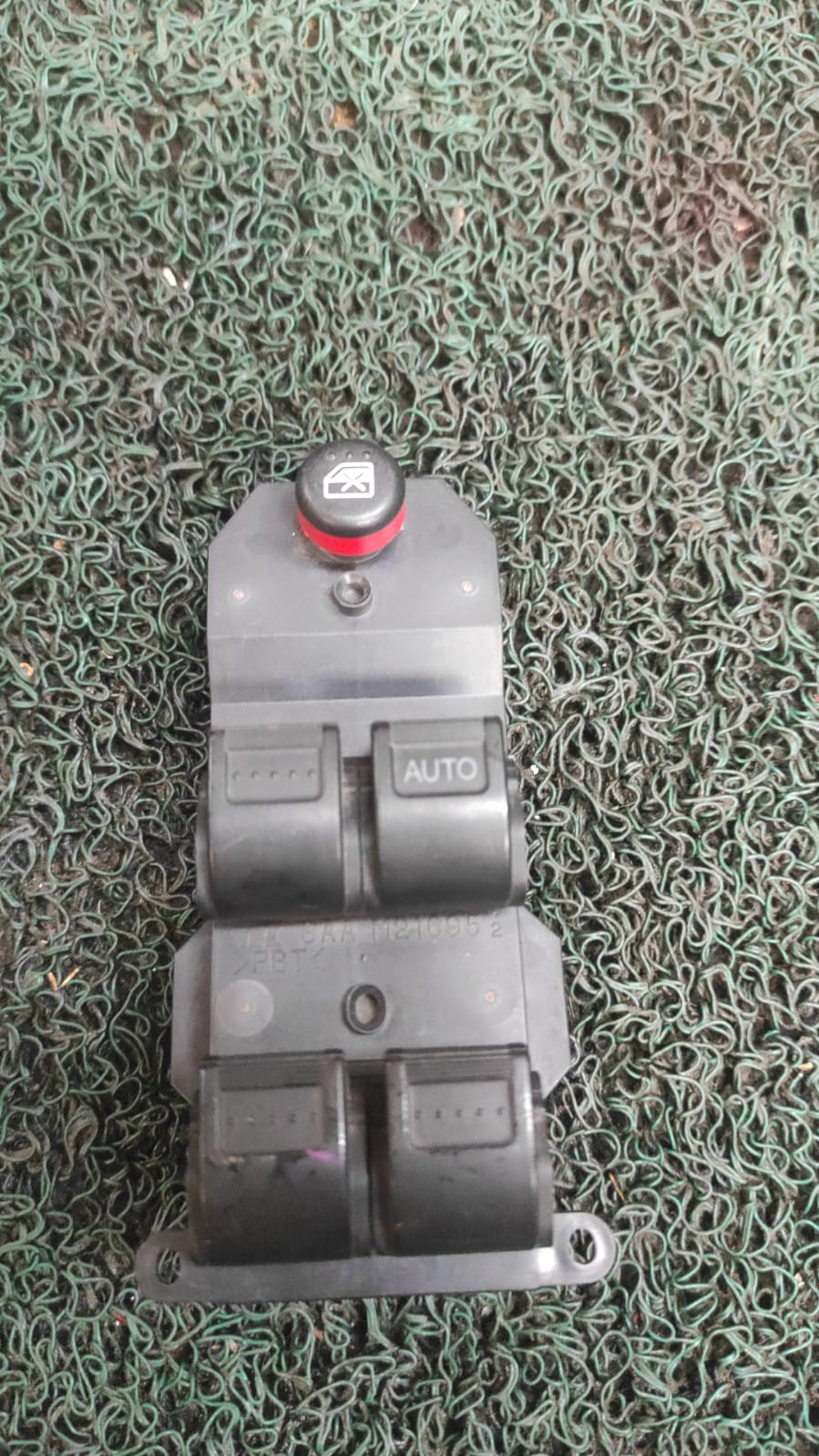 Mando levanta vidrios Honda Fit - Jazz