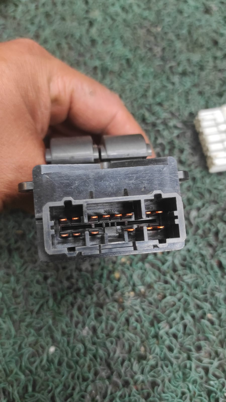 Mando levanta vidrios honda Spike