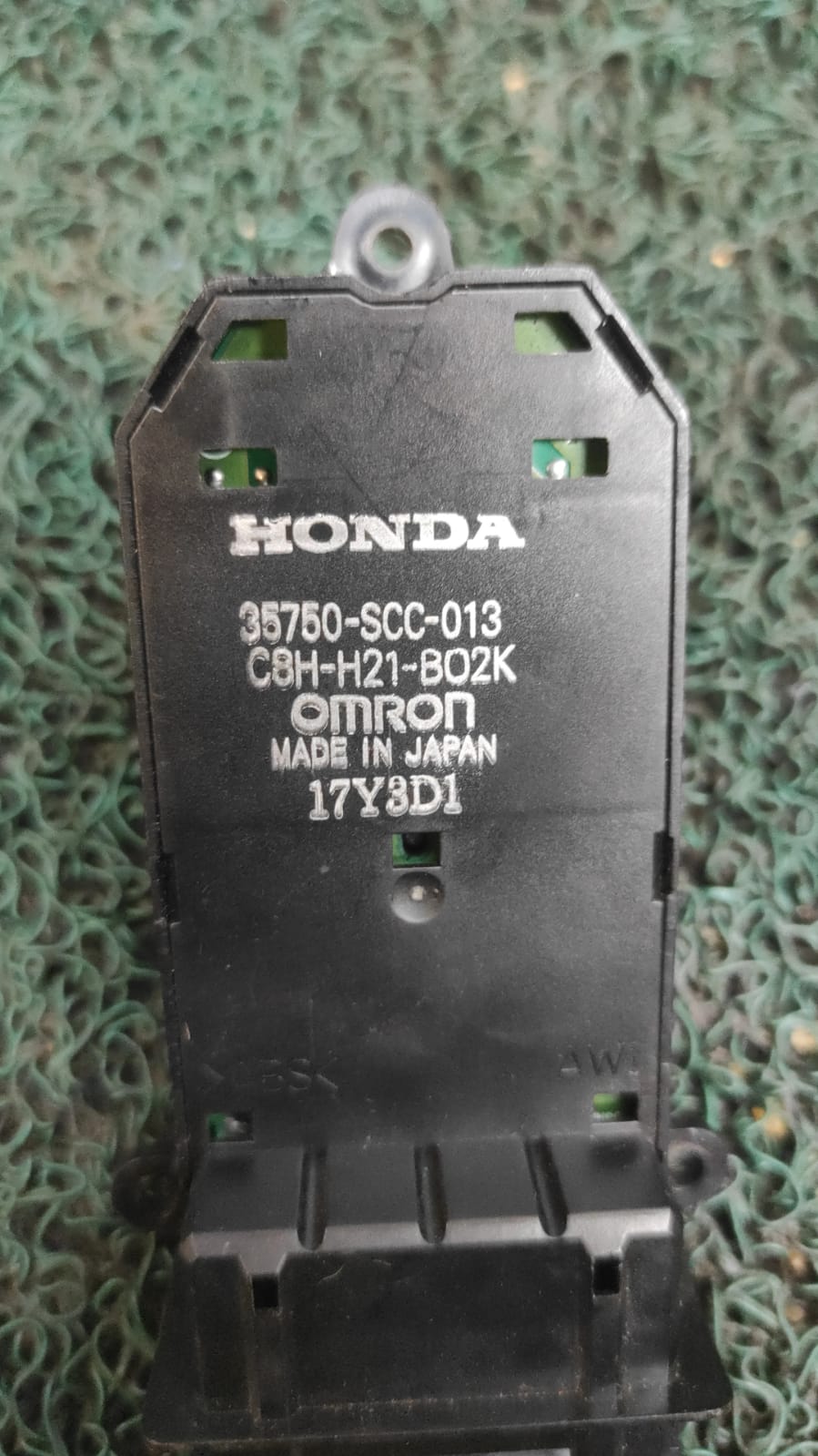 Mando levanta vidrios honda Spike