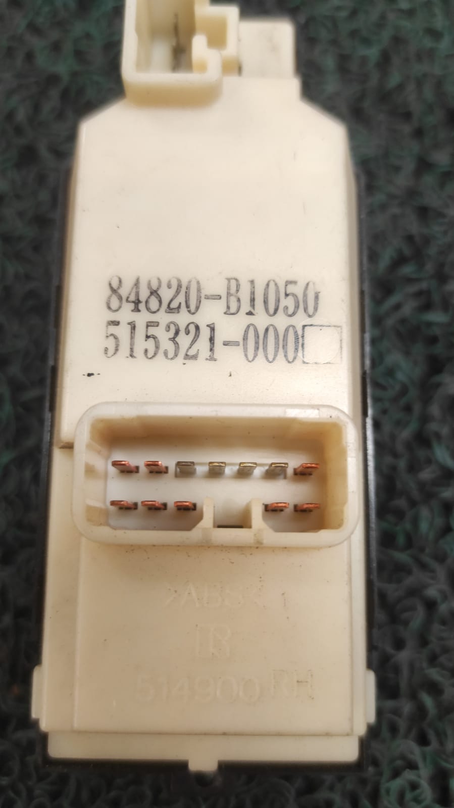 Mando levanta vidrios y bloqueo de puertas Toyota BB