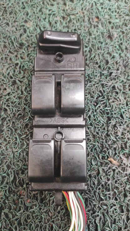 Mando levanta vidrios Suzuki every