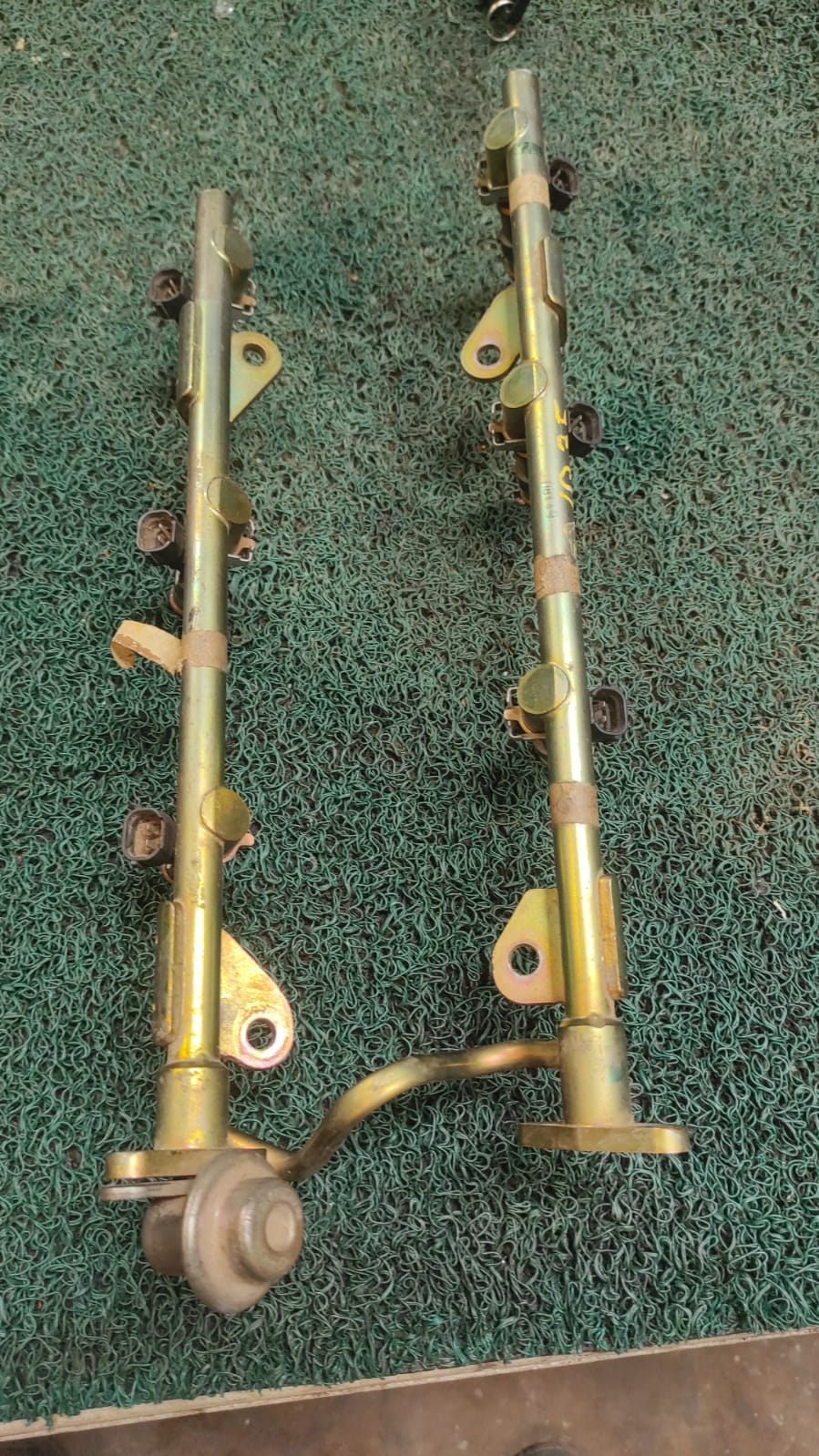 Inyectores + rieles Nissan murano VQ 35