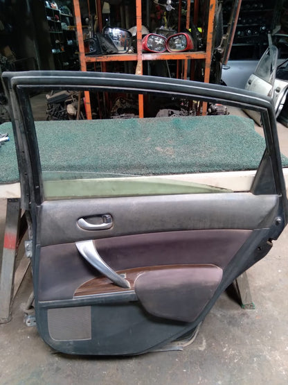 Puerta Trasera sin modelo RH