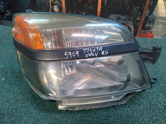 Farol Voxy 2004 RH