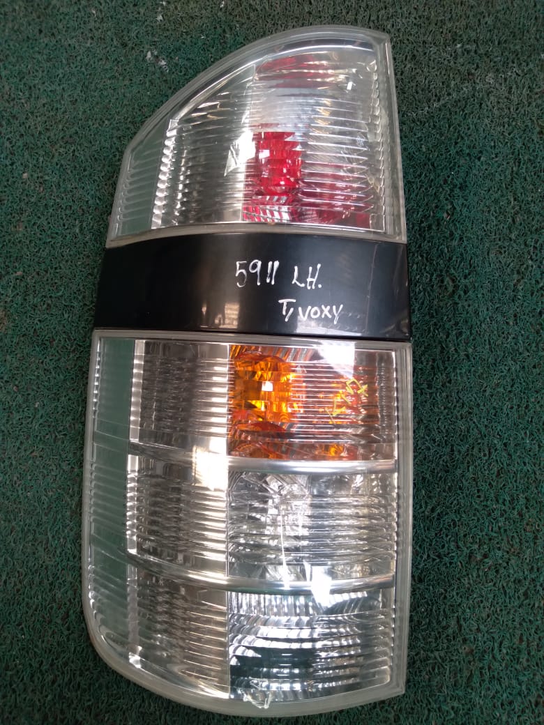 Stop Voxy 2004 LH
